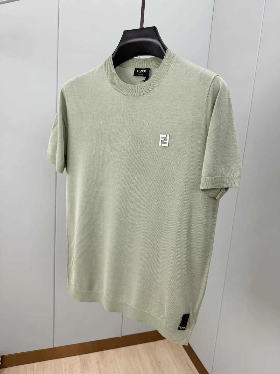 FEN 27FW CAFYNRN 006 반팔니트 10