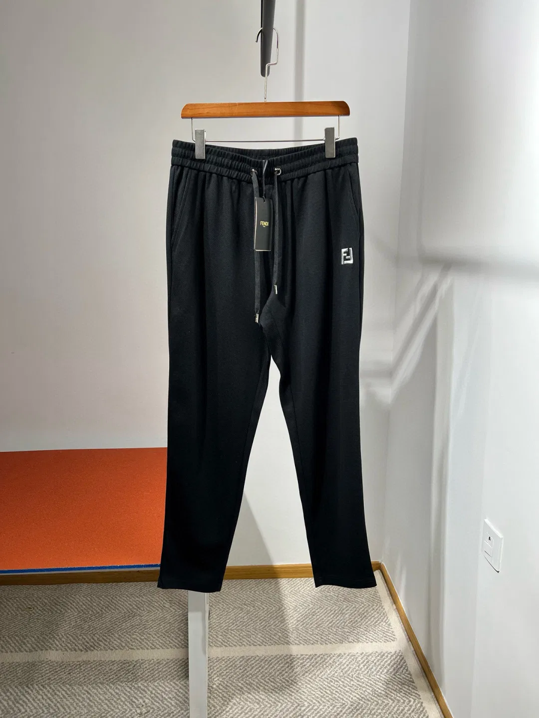 FEN 27FW CAFYNRN 009 스웻팬츠 7