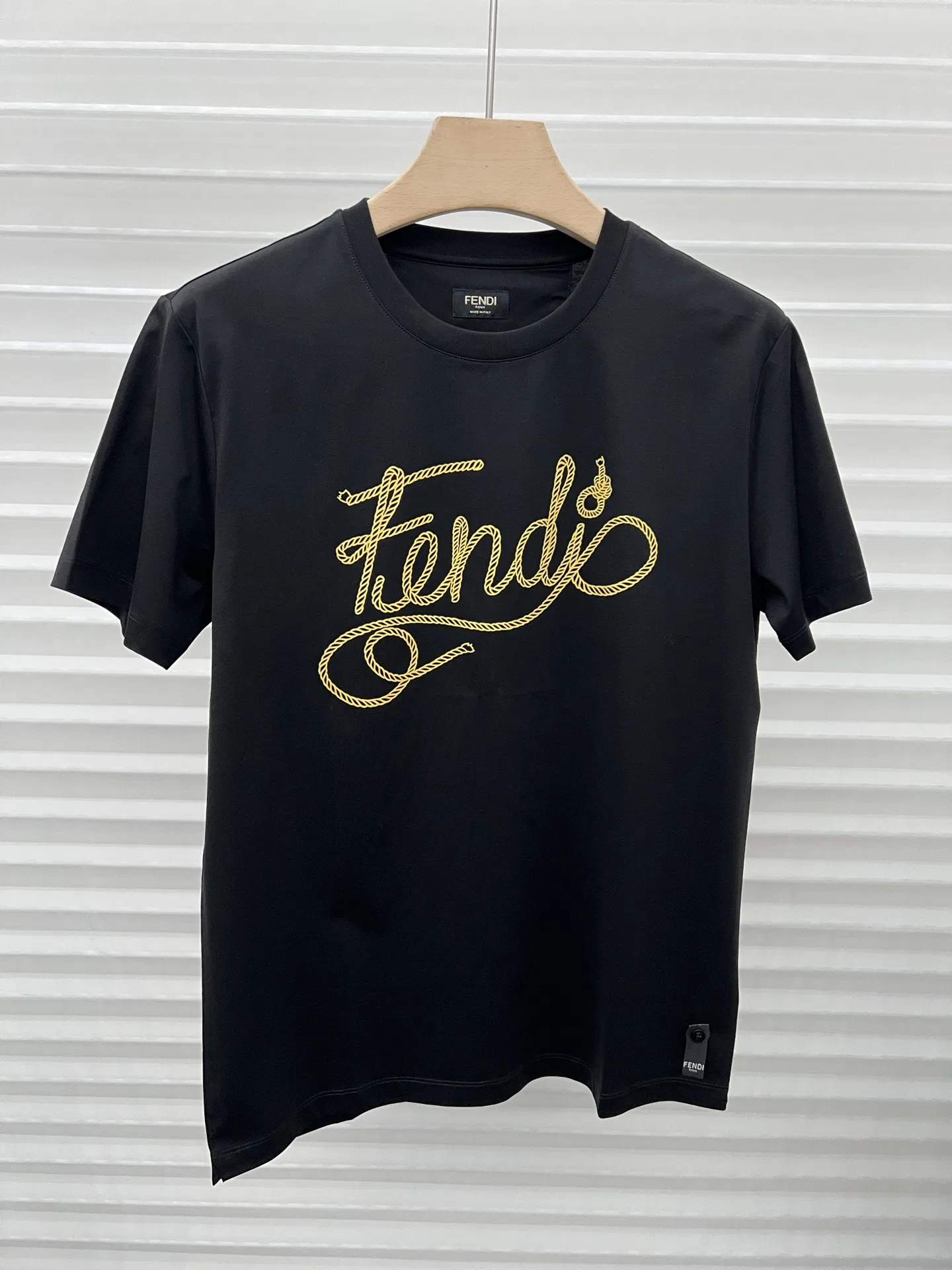 FEN 27FW CAFYNRN 016 반팔티셔츠 10