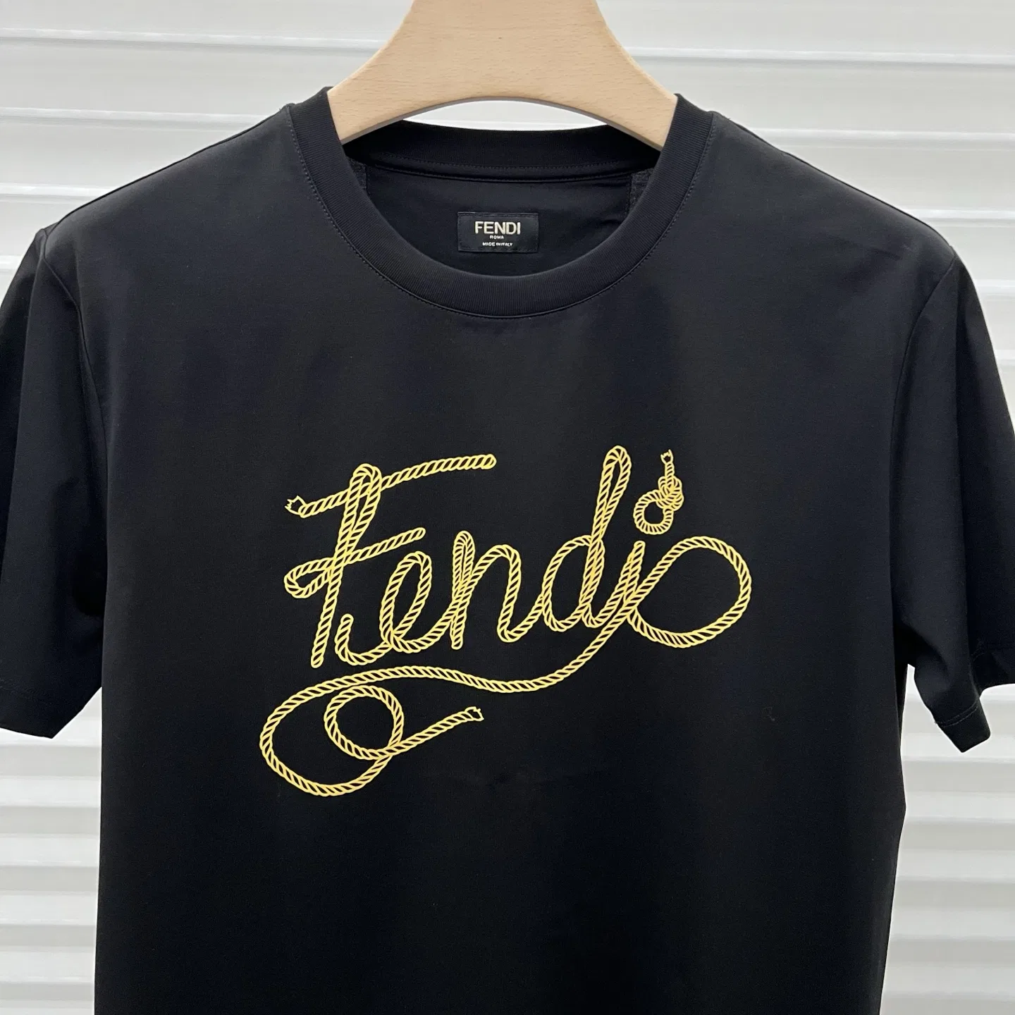 FEN 27FW CAFYNRN 016 반팔티셔츠 11