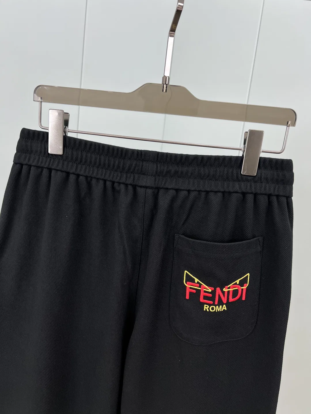 FEN 27FW CAFYNRN 019 스웻팬츠 9