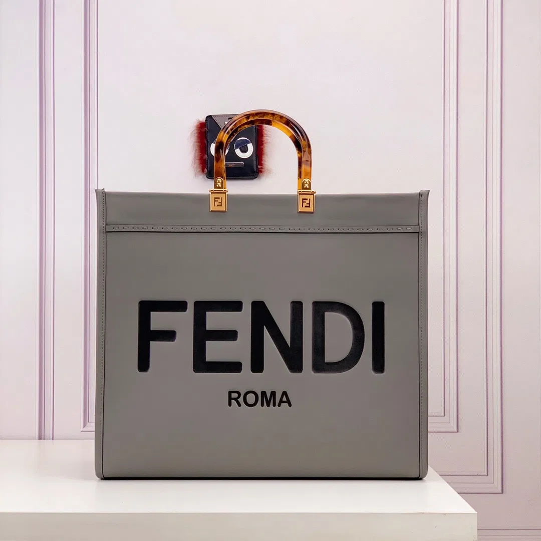 FEN 27FW CMBSDWE 008 토트백 7