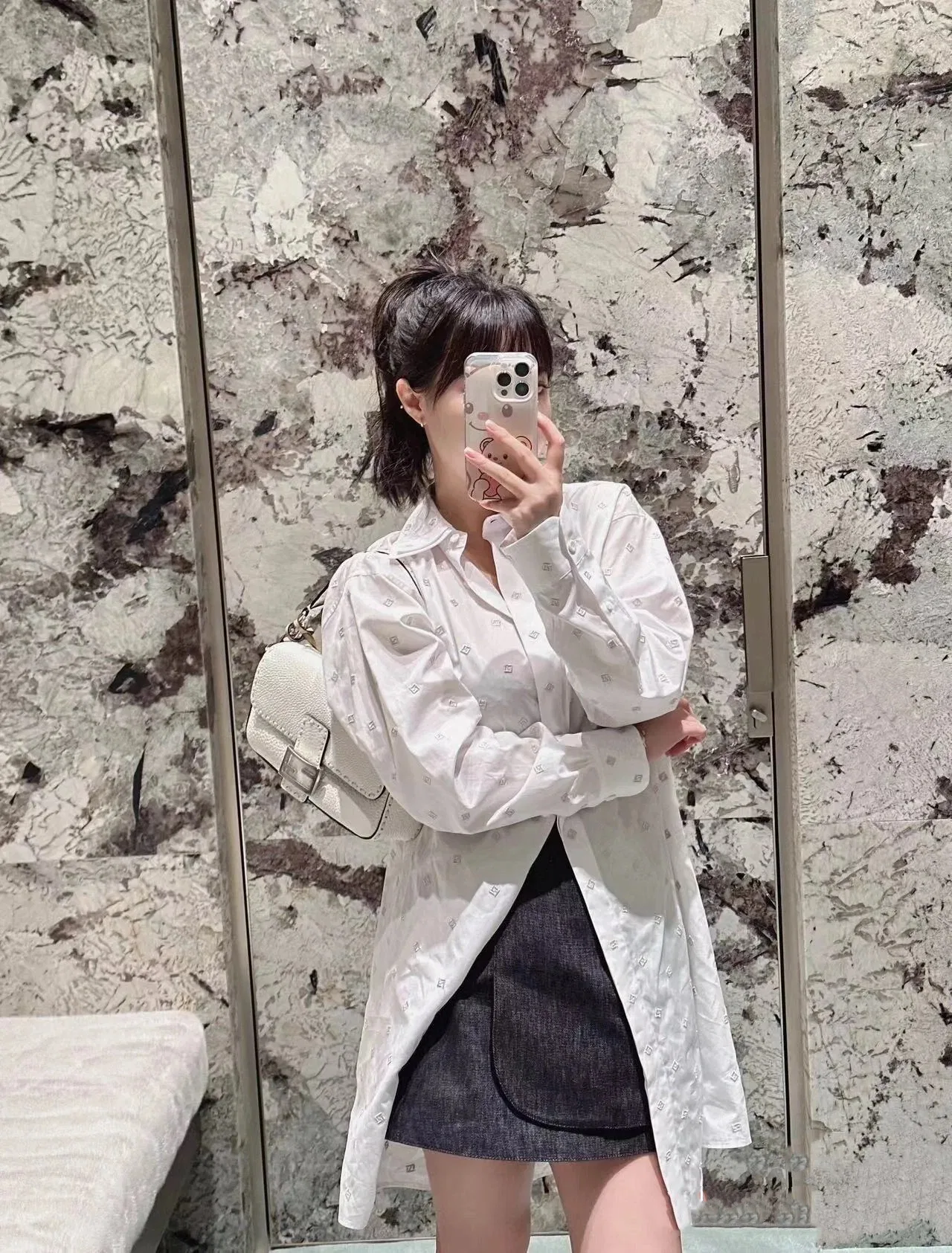 FEN 27FW CMBSDWE 015 미니백 34