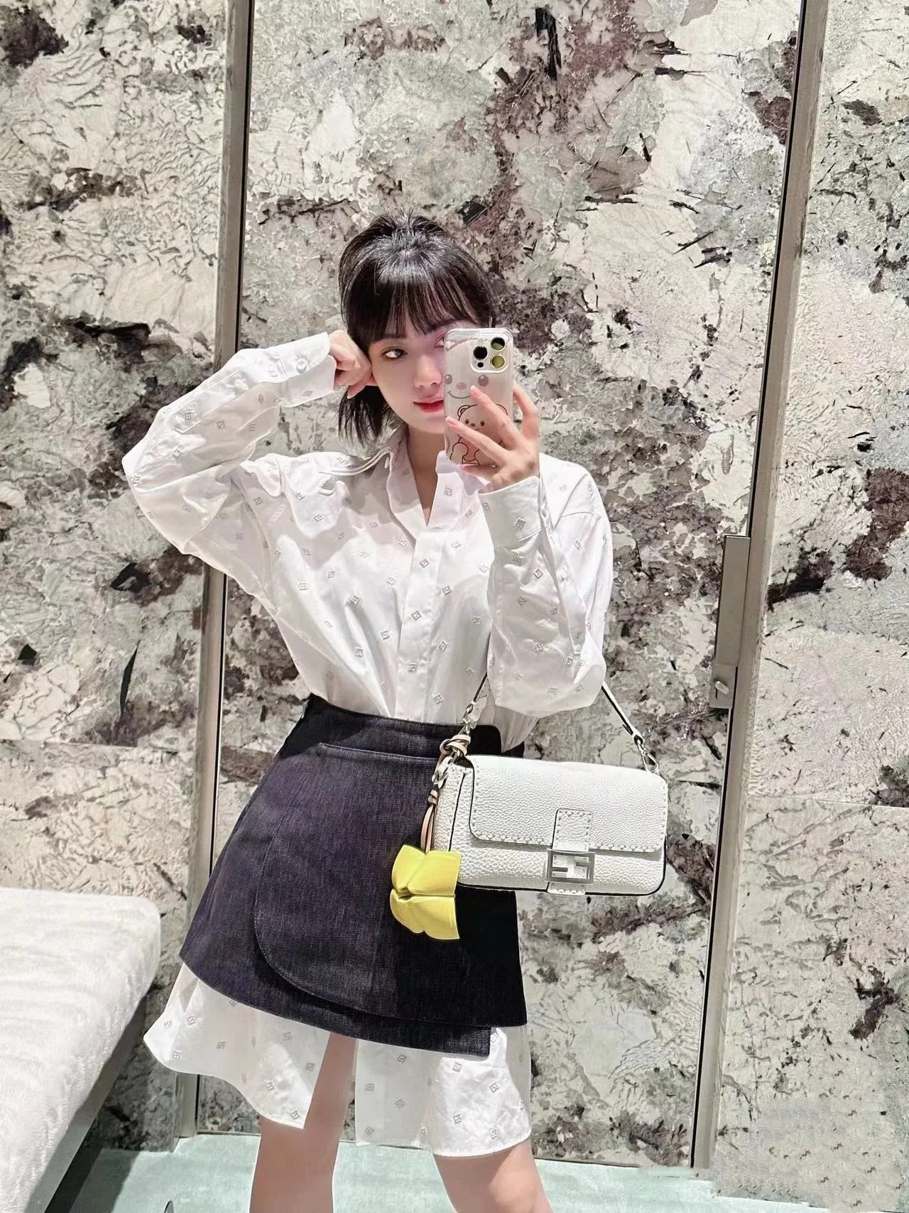 FEN 27FW CMBSDWE 015 미니백 35