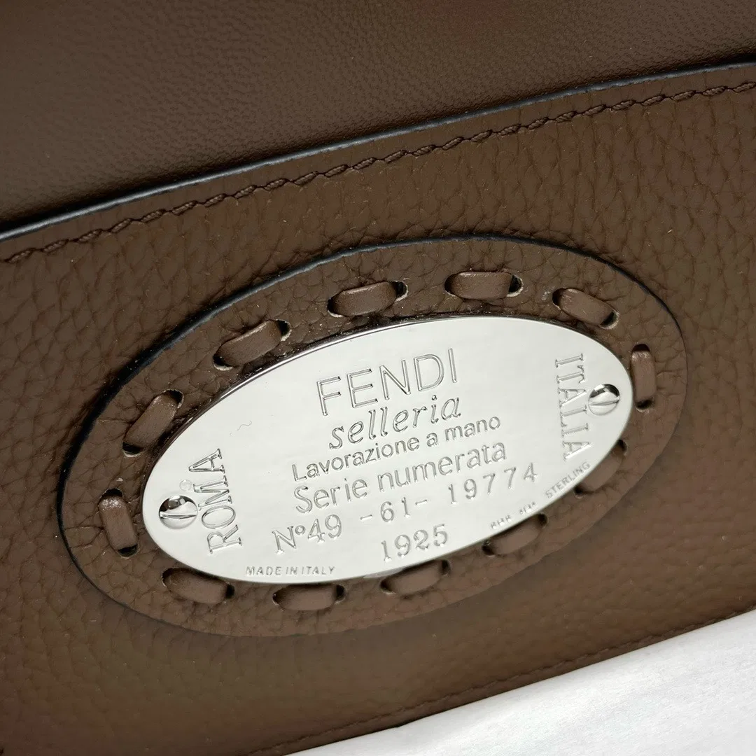 FEN 27FW CMBSDWE 015 미니백 116