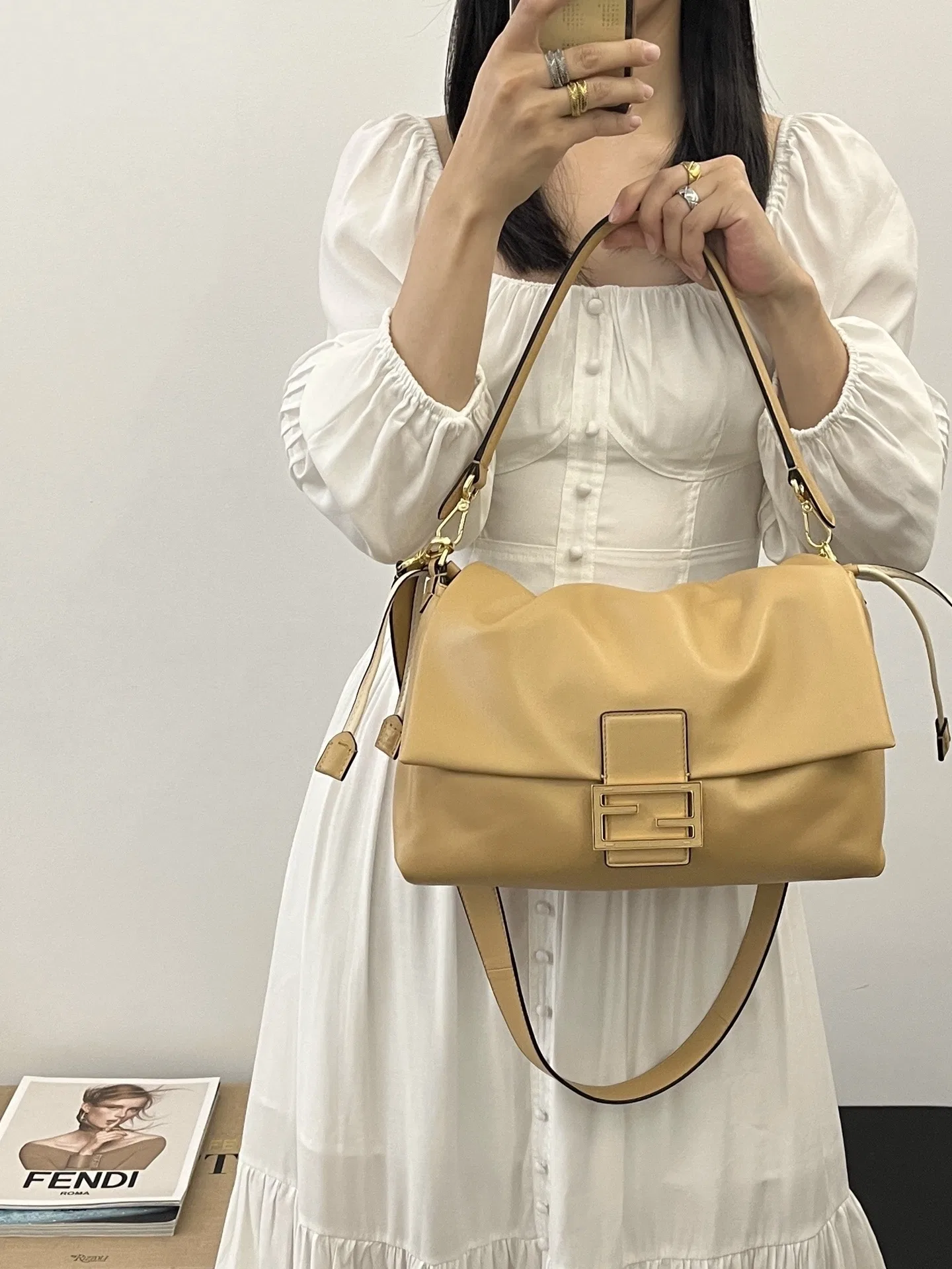 FEN 27FW CMBSDWE 016 숄더백 59