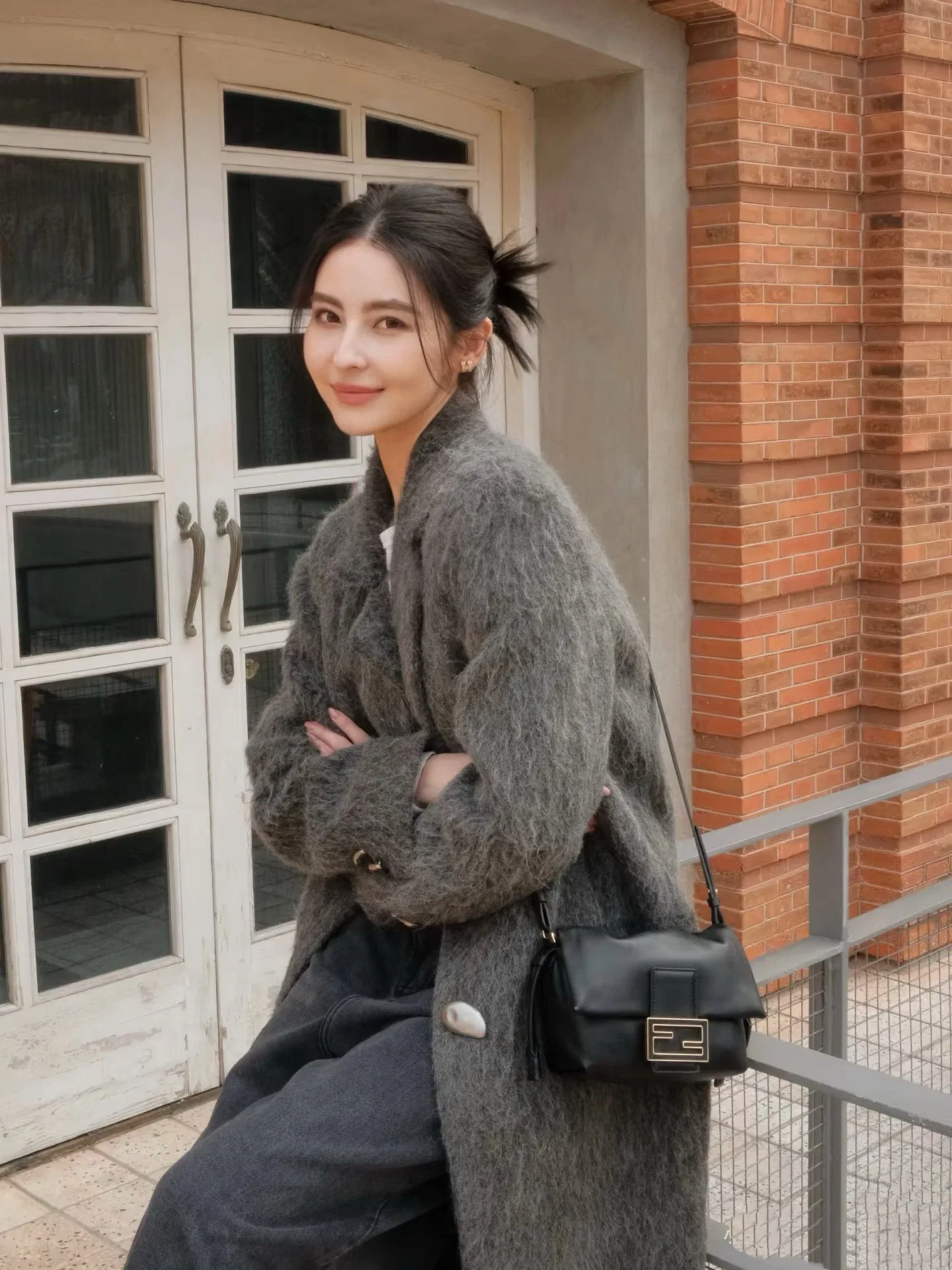 FEN 27FW CMBSDWE 017 숄더백 14