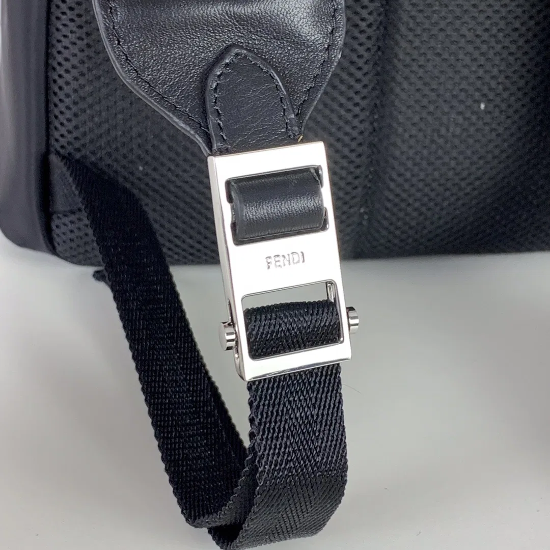 FEN 27FW CMBSDWE 018 백팩 30