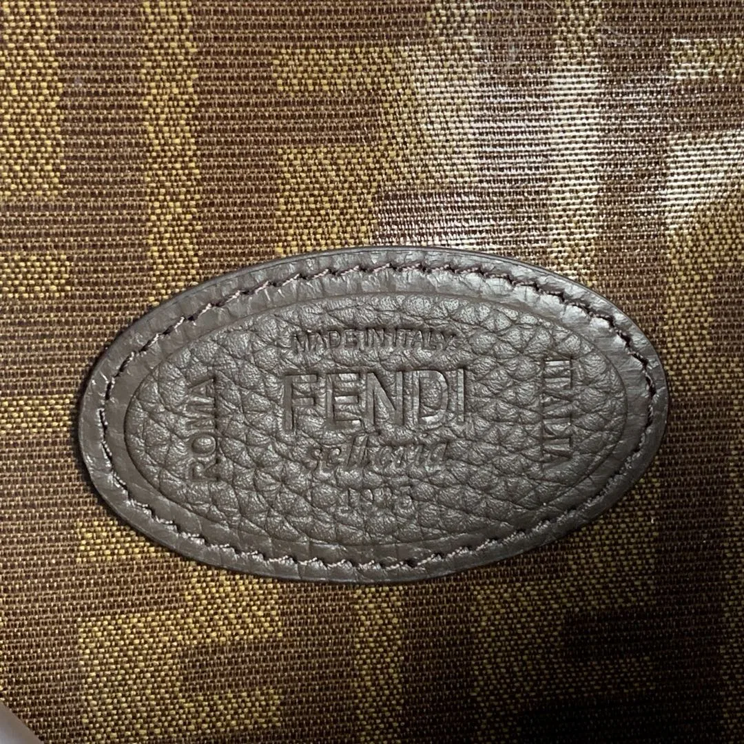 FEN 27FW CMBSDWE 023 토트백 8