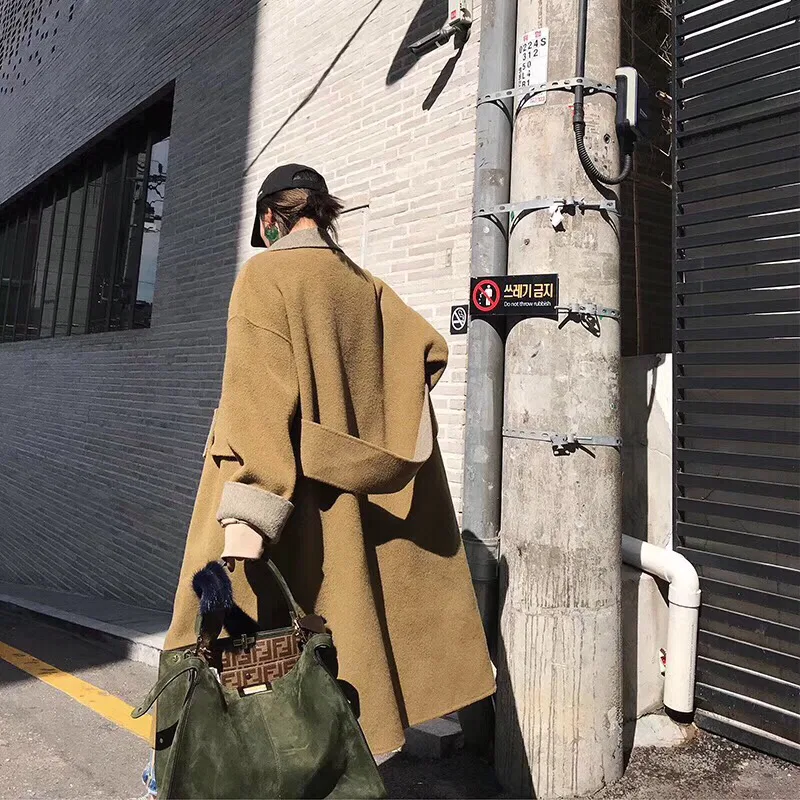 FEN 27FW CMBSDWE 027 토트백 10