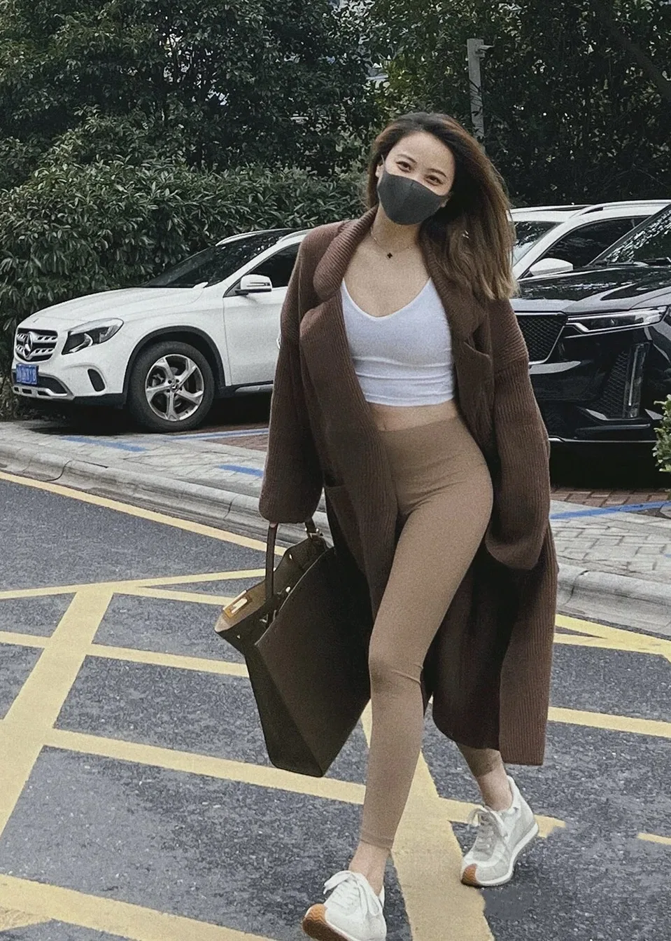 FEN 27FW CMBSDWE 028 토트백 22