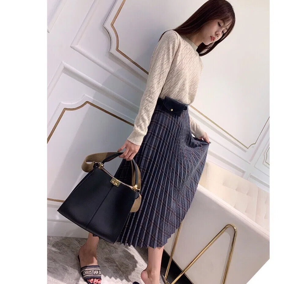 FEN 27FW CMBSDWE 029 토트백 21