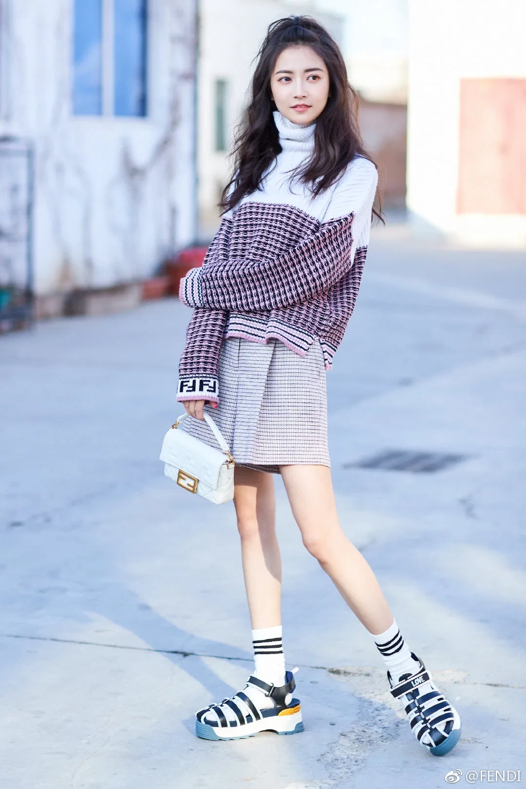 FEN 27FW CMBSDWE 033 미니백 58