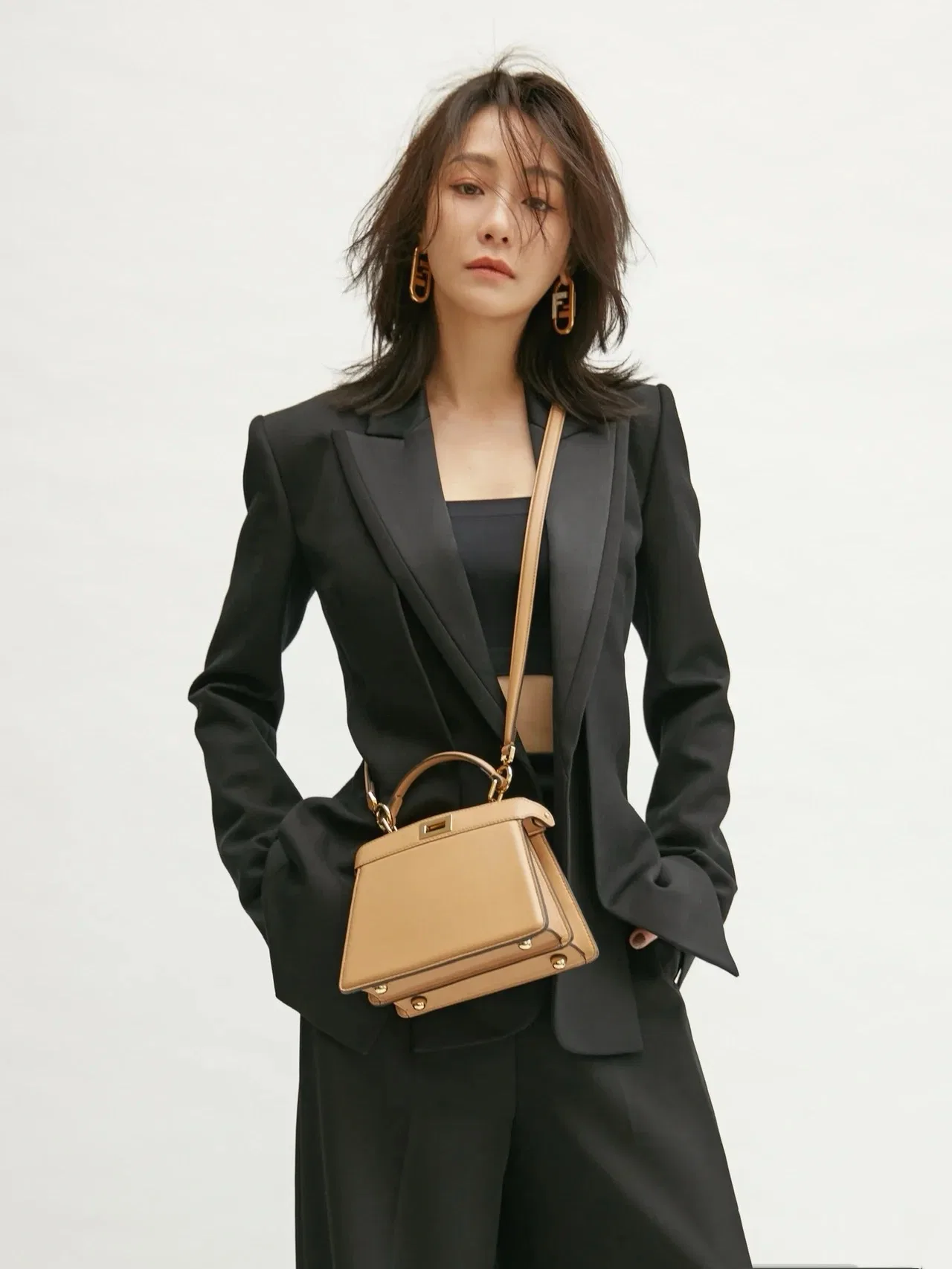 FEN 27FW CMBSDWE 035 토트백 55