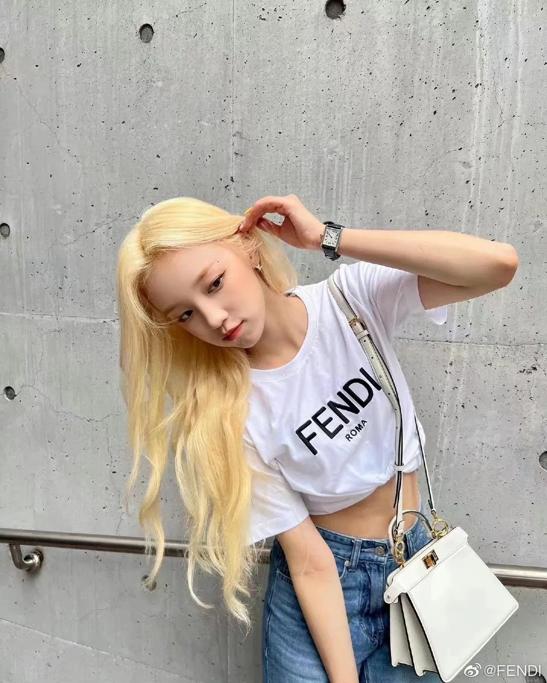 FEN 27FW CMBSDWE 036 토트백 27