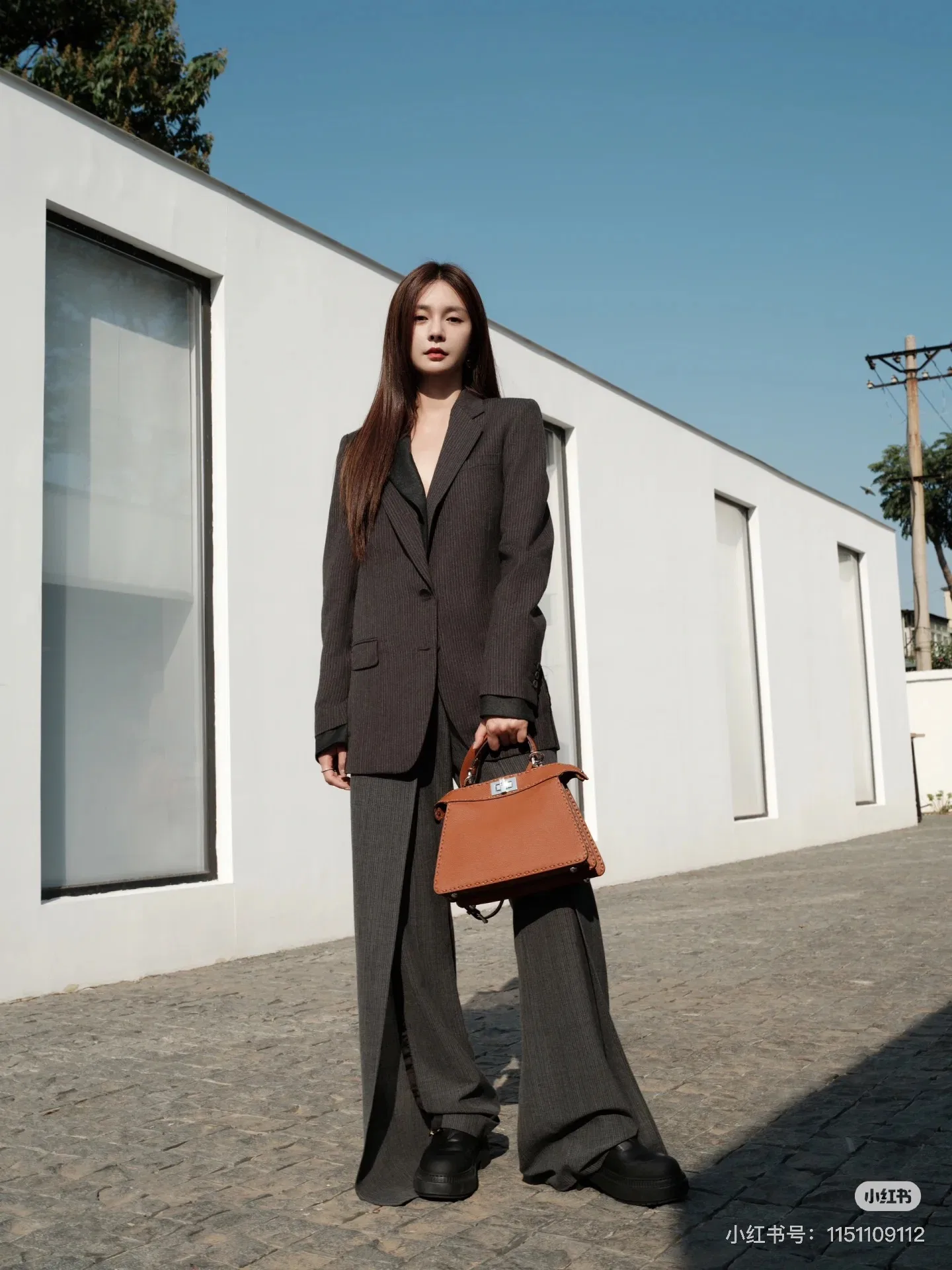 FEN 27FW CMBSDWE 037 토트백 59
