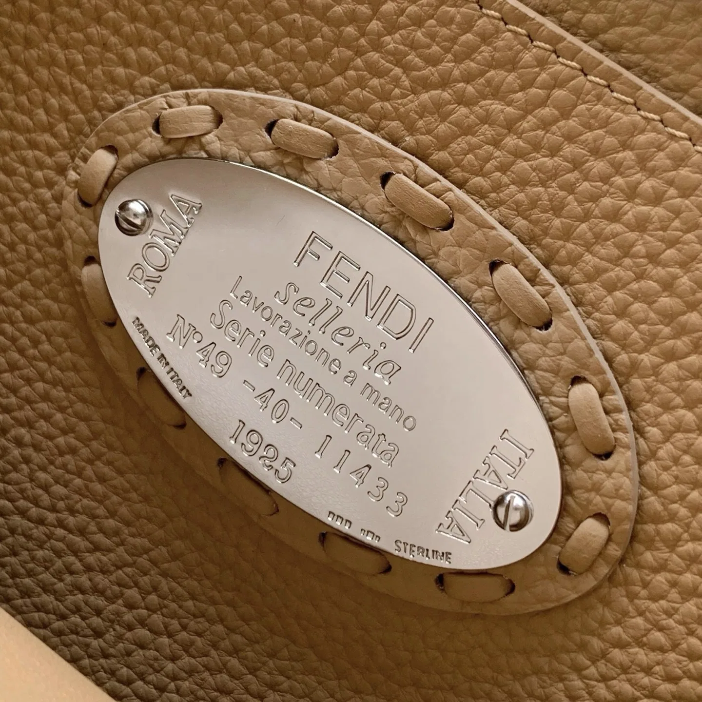 FEN 27FW CMBSDWE 037 토트백 80