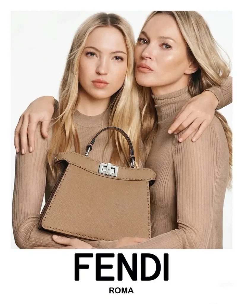 FEN 27FW CMBSDWE 037 토트백 84