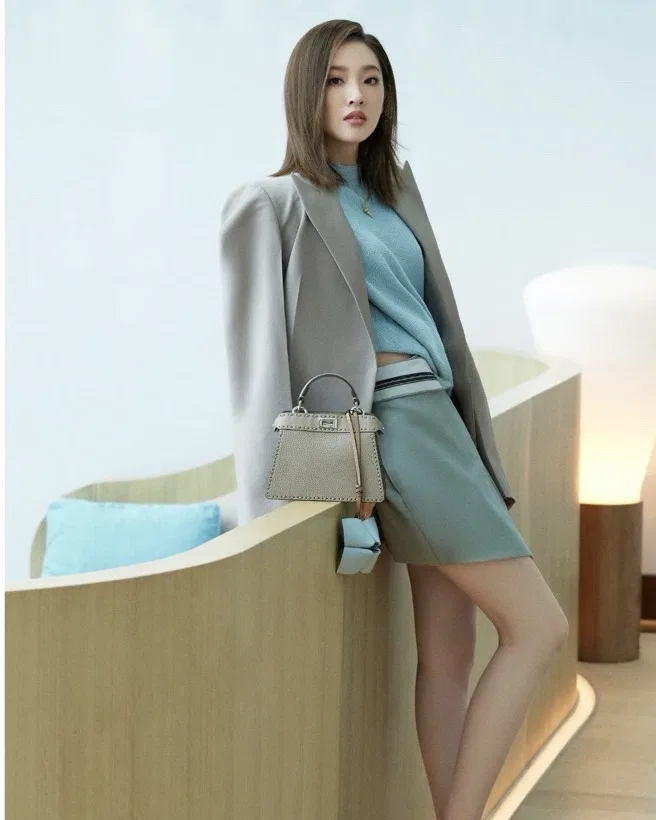 FEN 27FW CMBSDWE 038 미니토트백 34