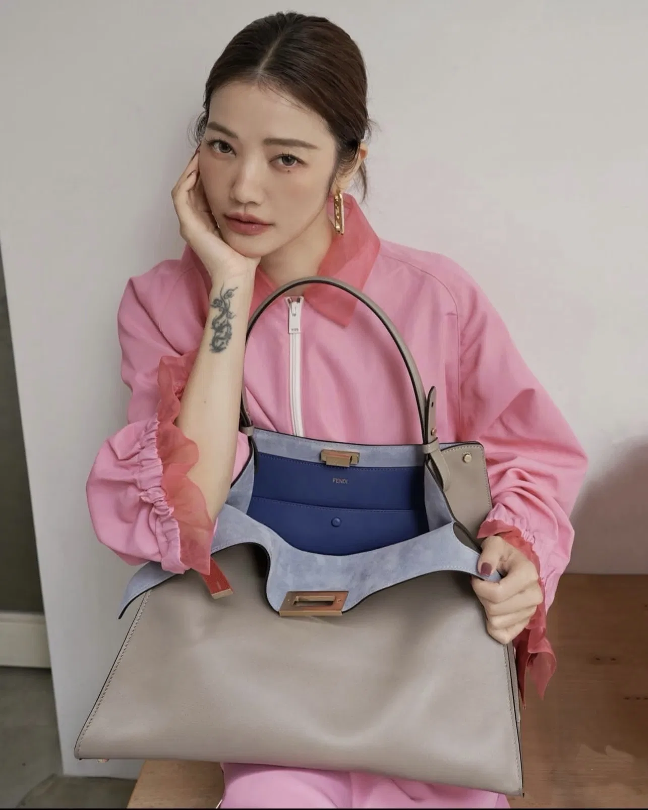FEN 27FW CMBSDWE 039 숄더백 30