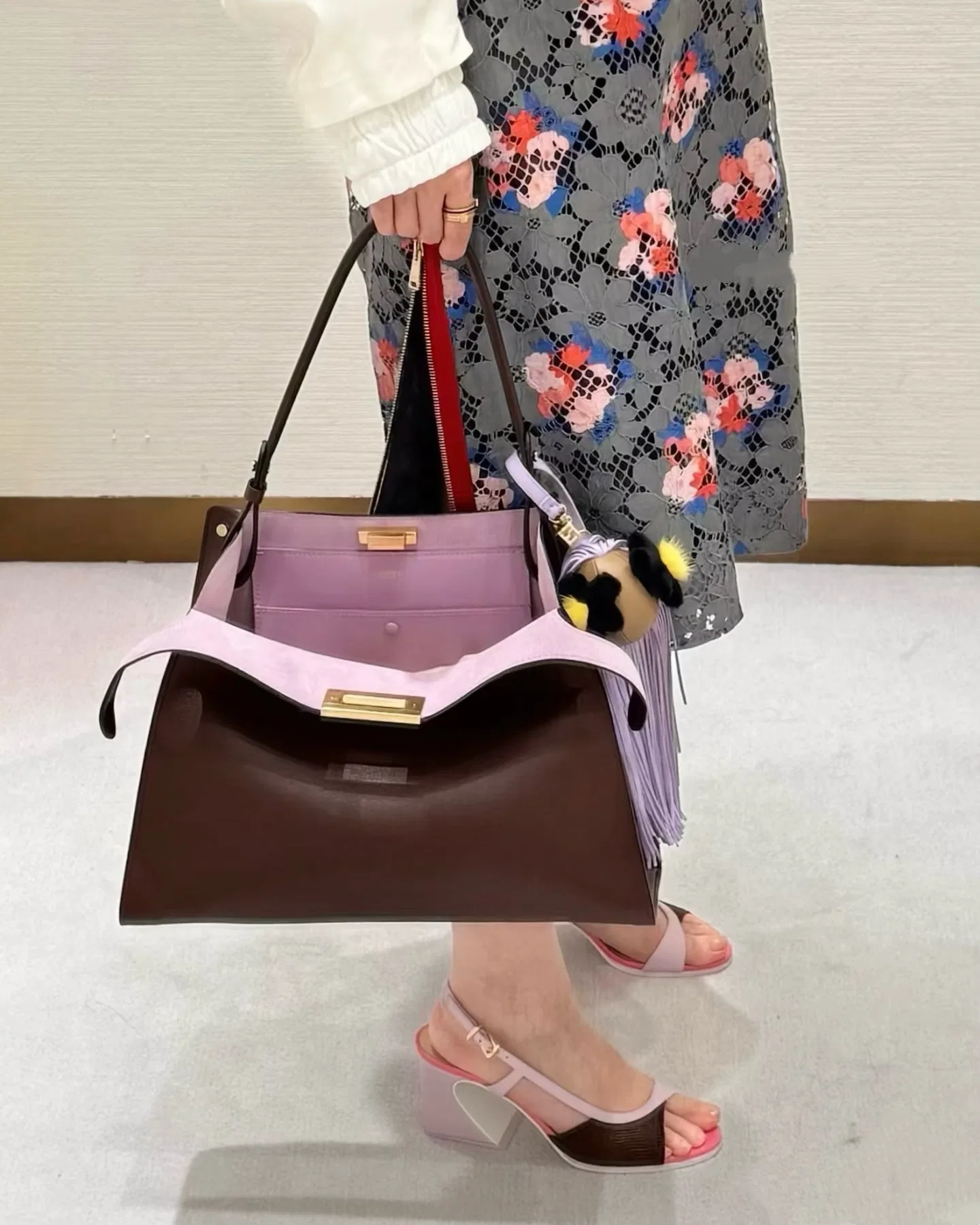 FEN 27FW CMBSDWE 039 숄더백 57