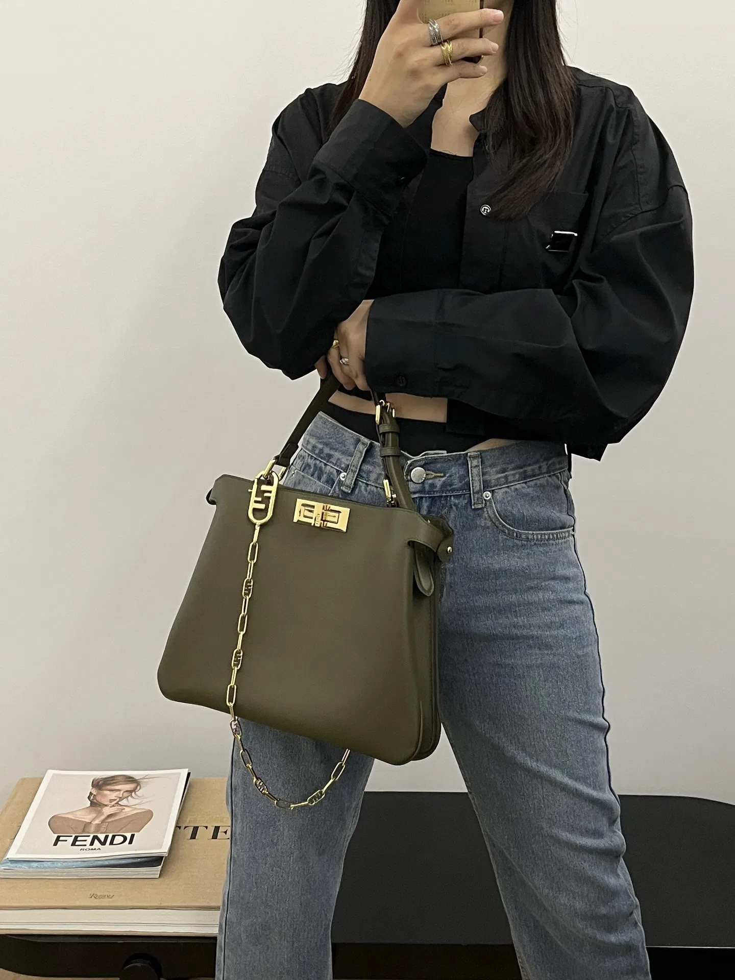 FEN 27FW CMBSDWE 040 토트백 52