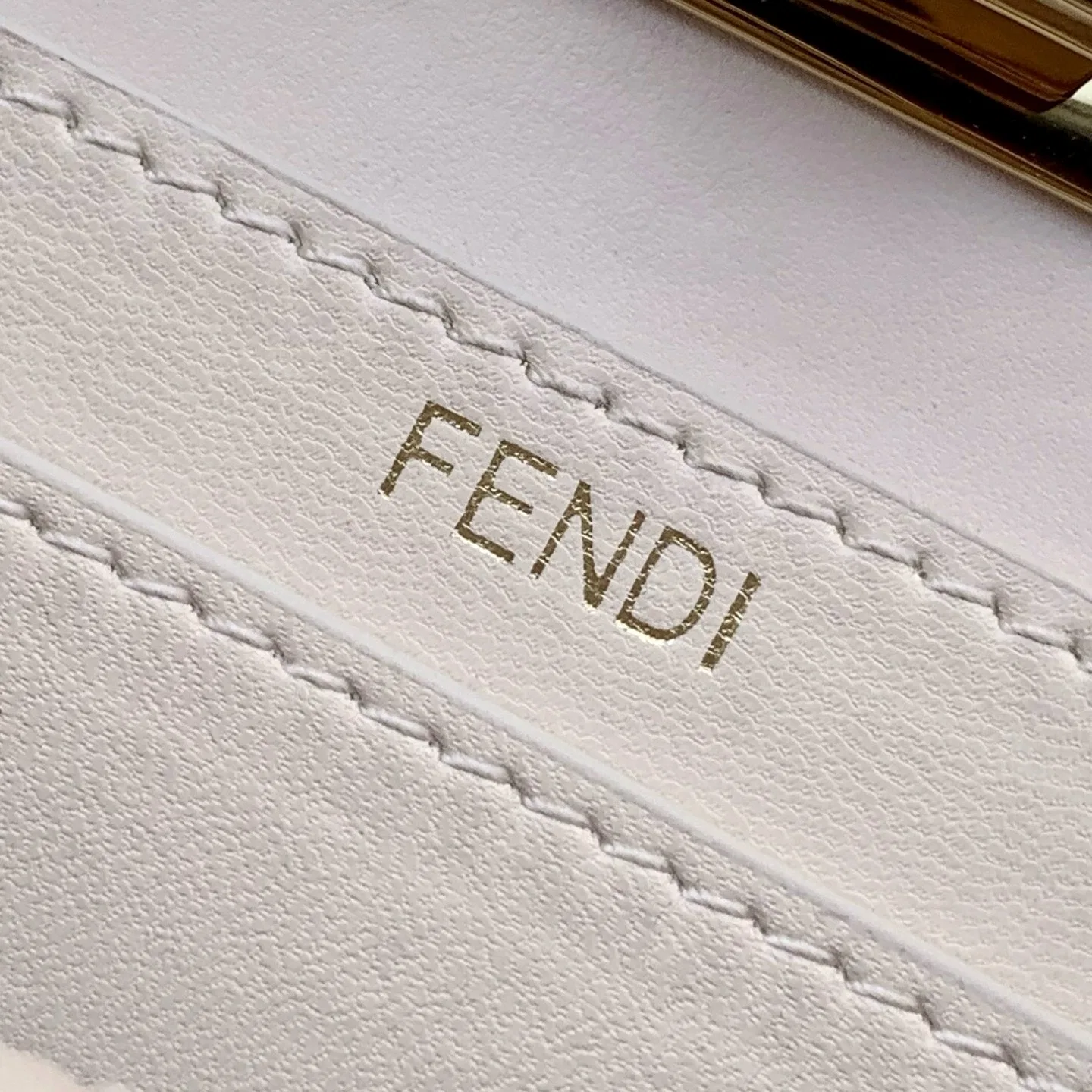 FEN 27FW CMBSDWE 045 미니토트백 8