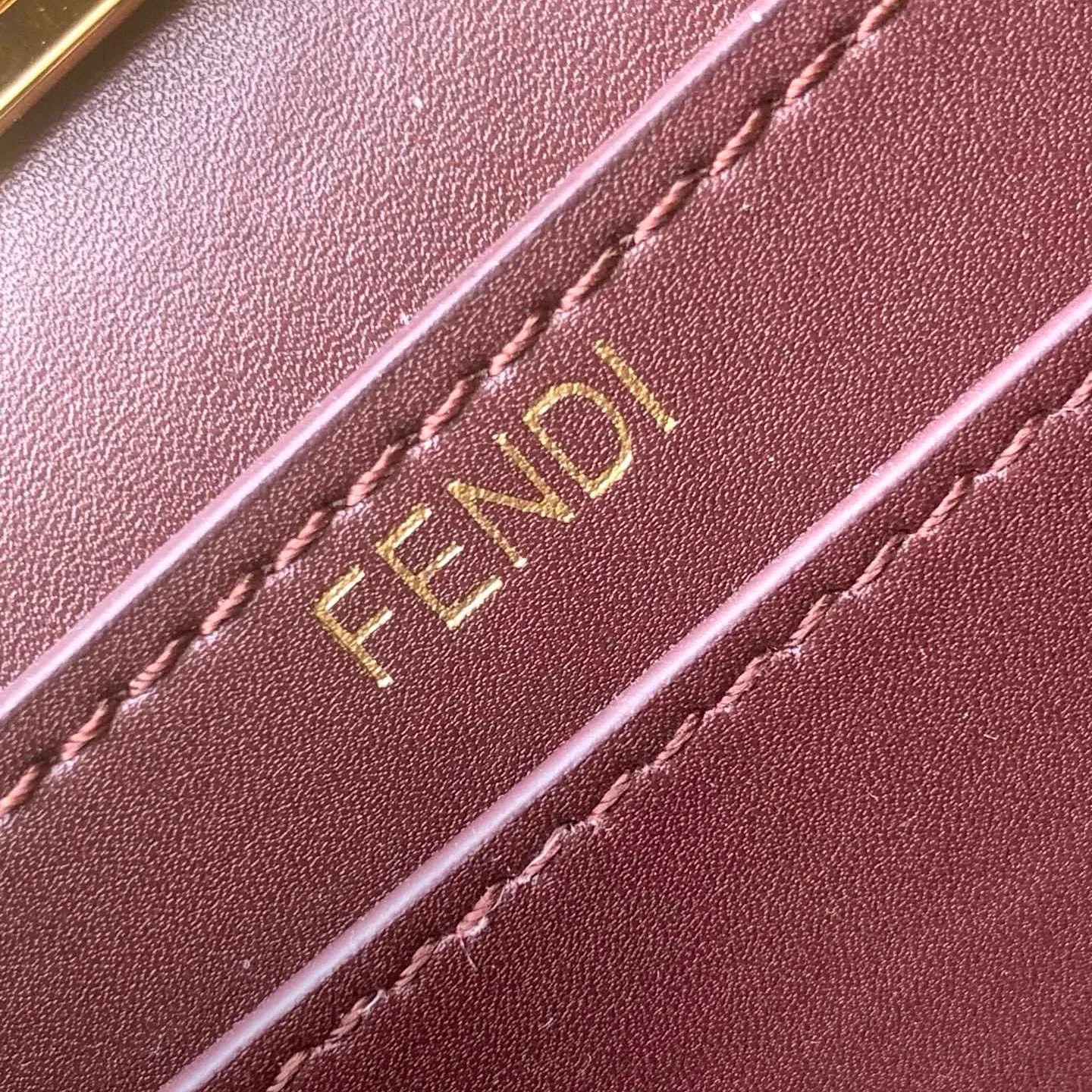 FEN 27FW CMBSDWE 049 미니토트백 8