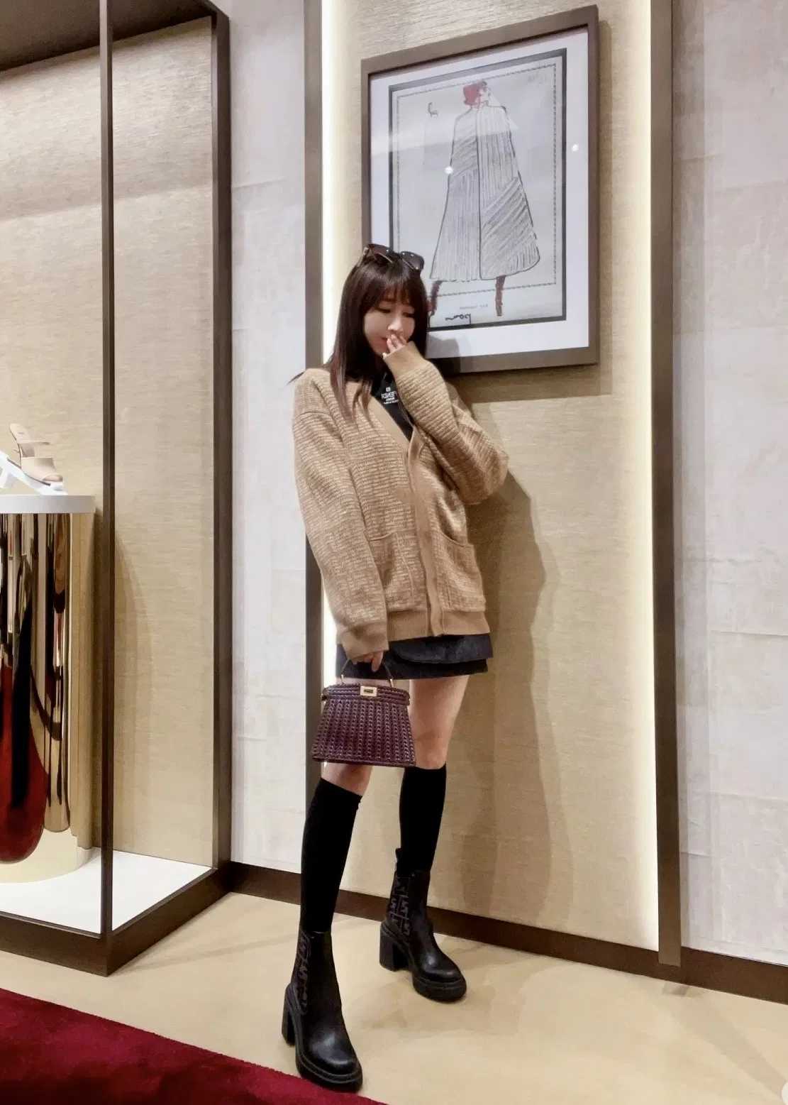 FEN 27FW CMBSDWE 049 미니토트백 10