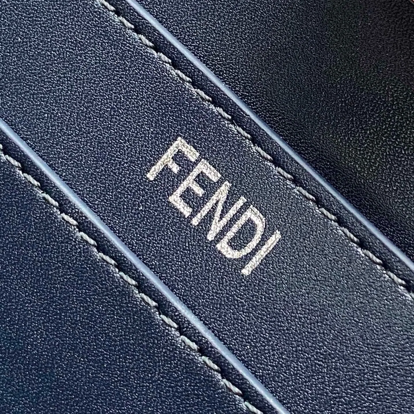 FEN 27FW CMBSDWE 050 토트백 8