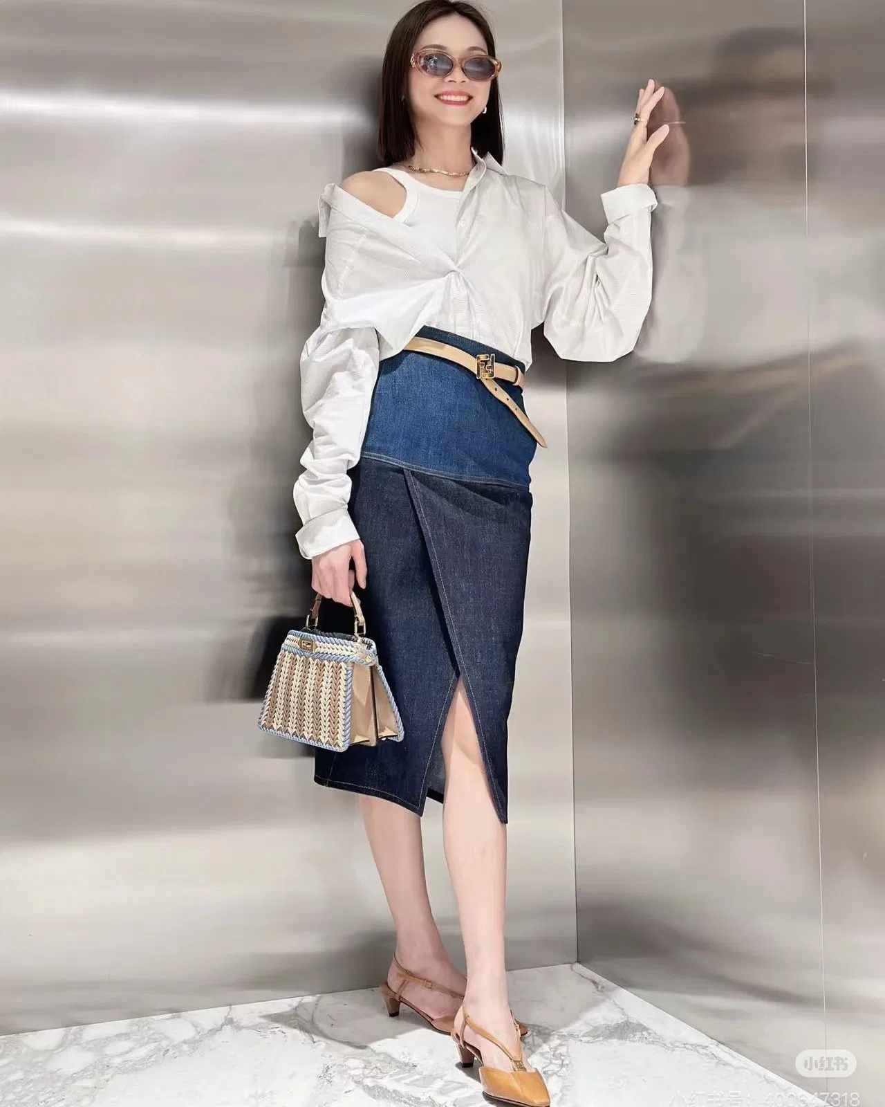 FEN 27FW CMBSDWE 056 미니토트백 10