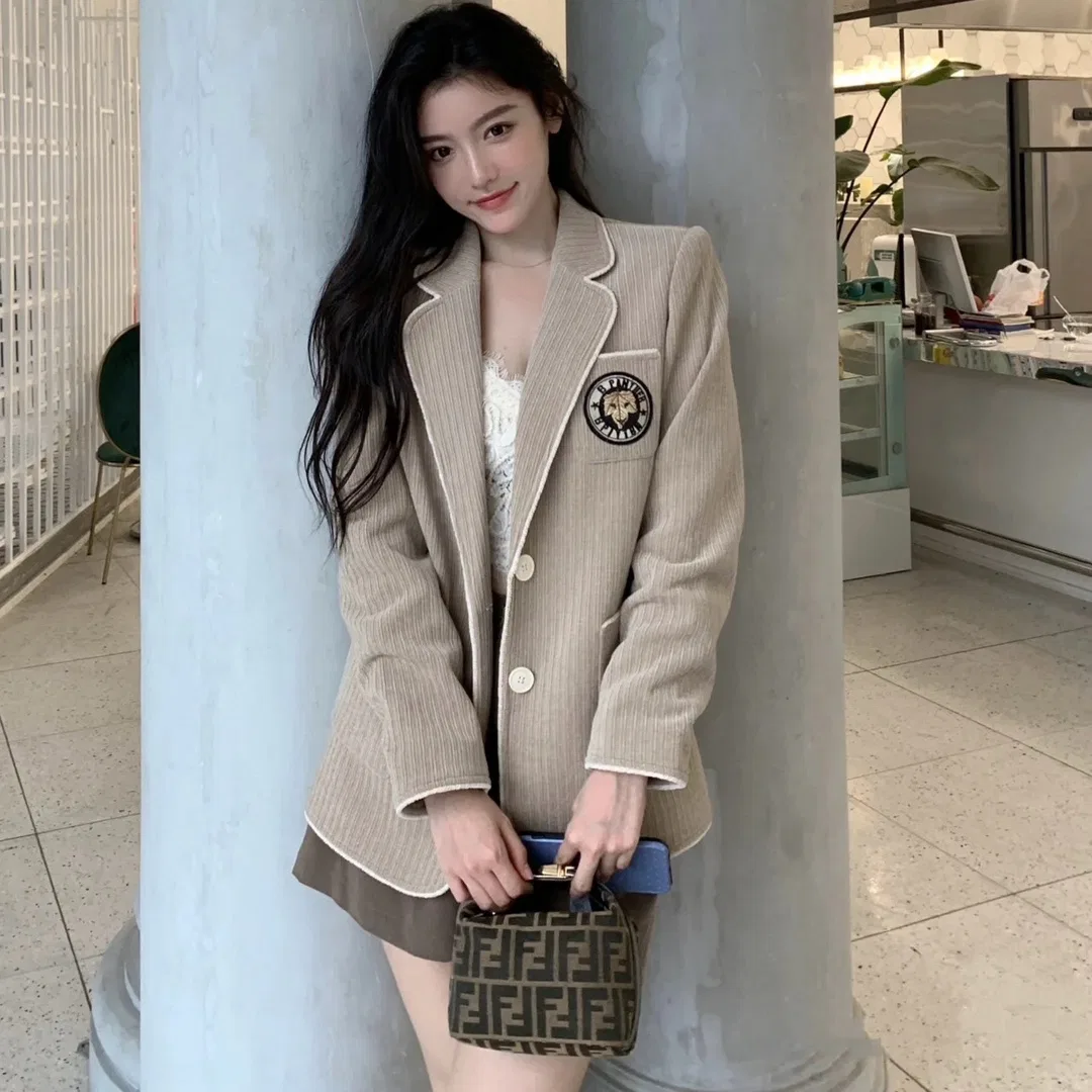 FEN 27FW CMBSDWE 062 미니토트백 10