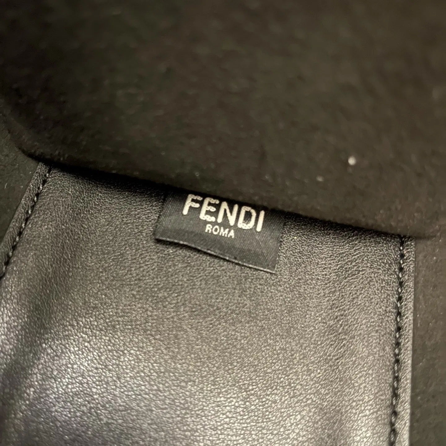 FEN 27FW CMBSDWE 065 미니토트백 20