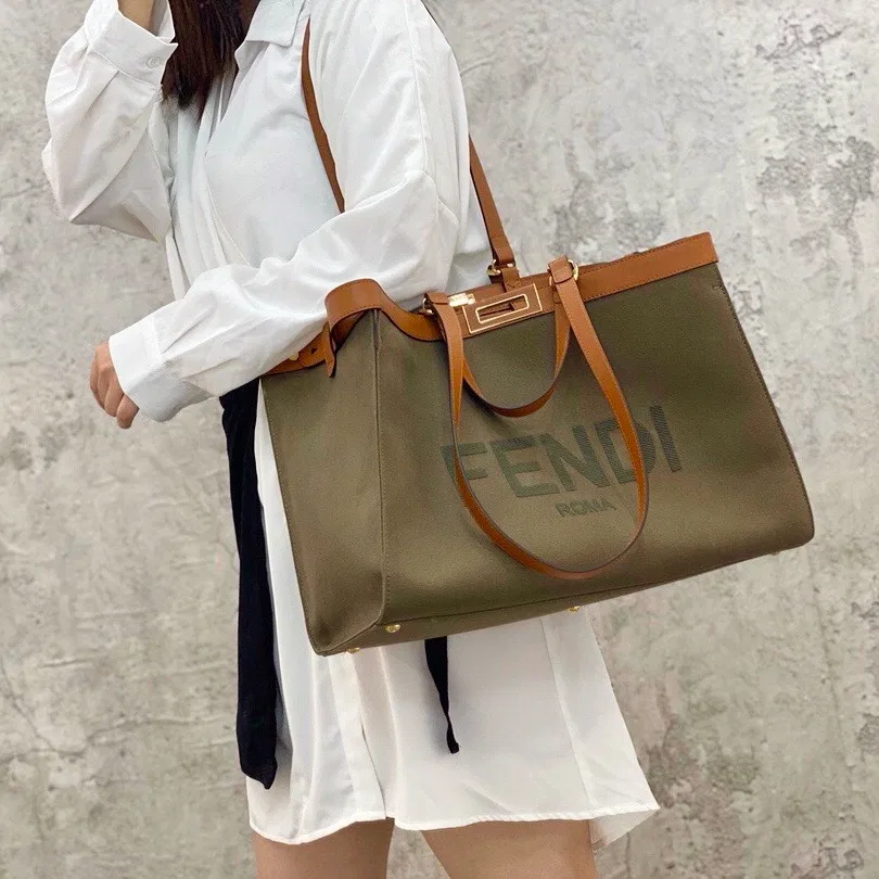 FEN 27FW CMBSDWE 074 숄더백 11