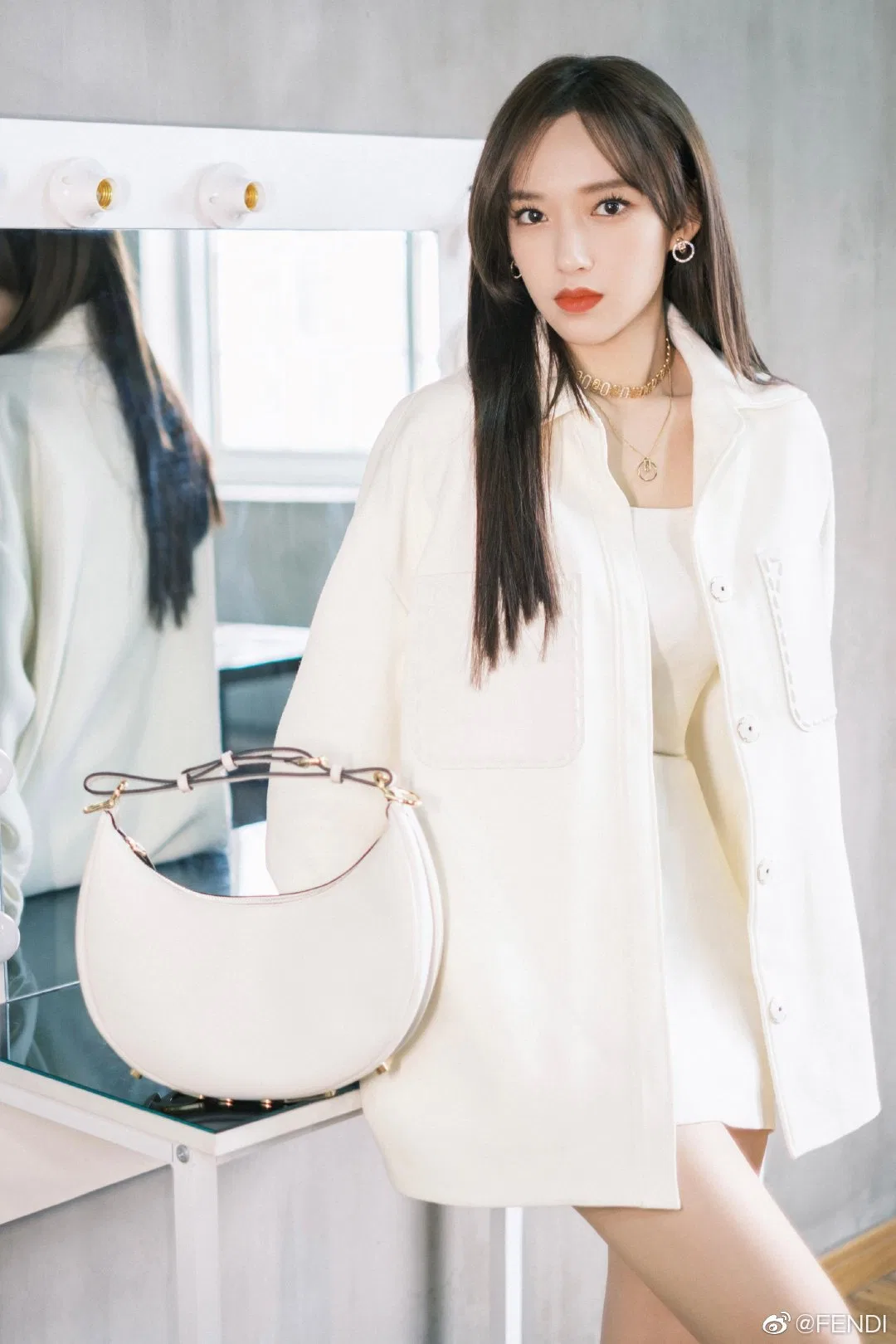 FEN 27FW CMBSDWE 079 토트백 11
