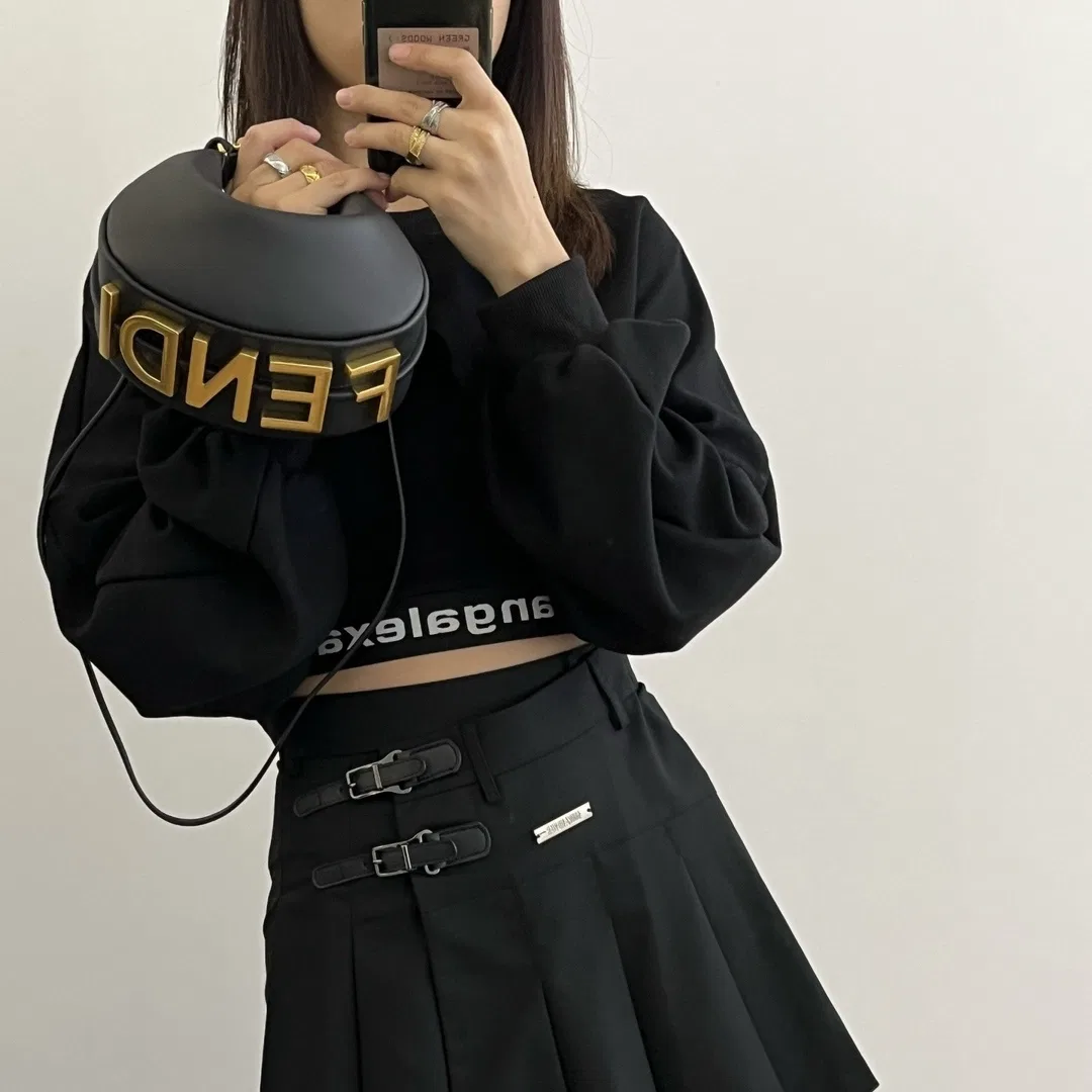 FEN 27FW CMBSDWE 083 미니토트백 12