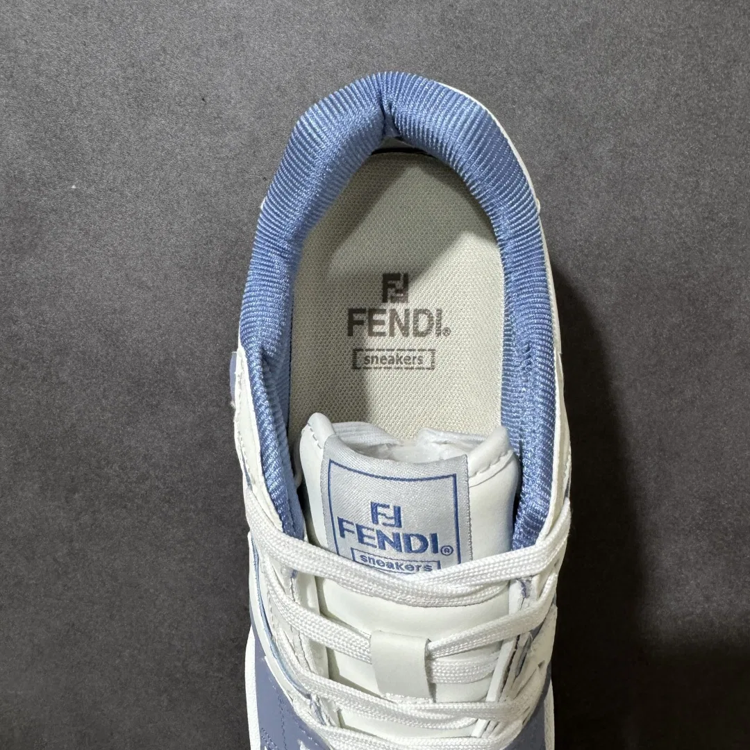FEN 27FW EIUHZUK 001 스니커즈 15