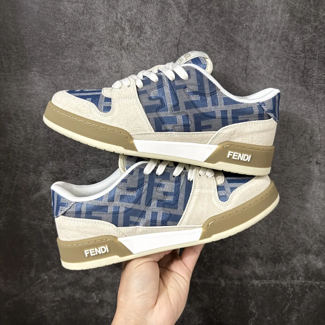 FEN 27FW EIUHZUK 002 스니커즈 10