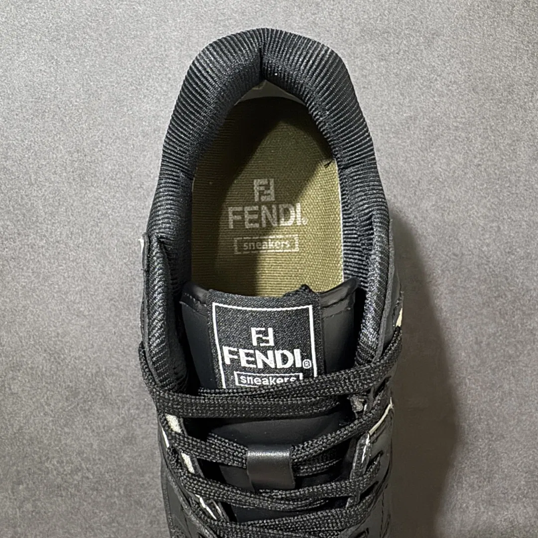 FEN 27FW EIUHZUK 007 스니커즈 7