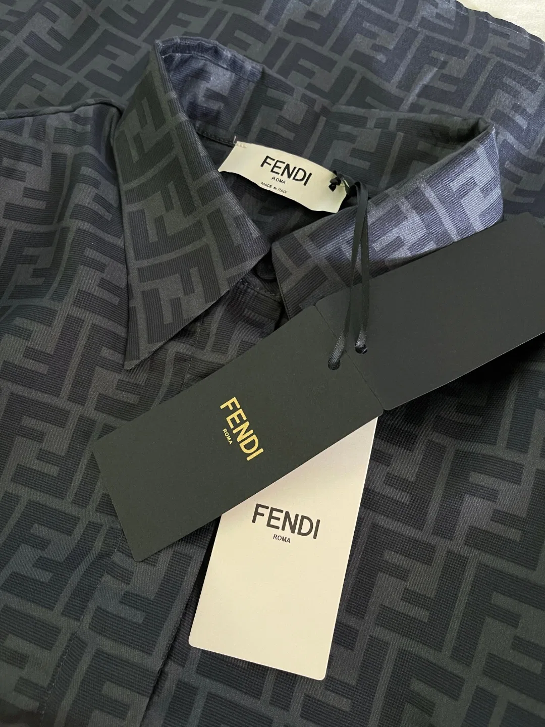 FEN 27FW EIUHZUK 008 셔츠 7