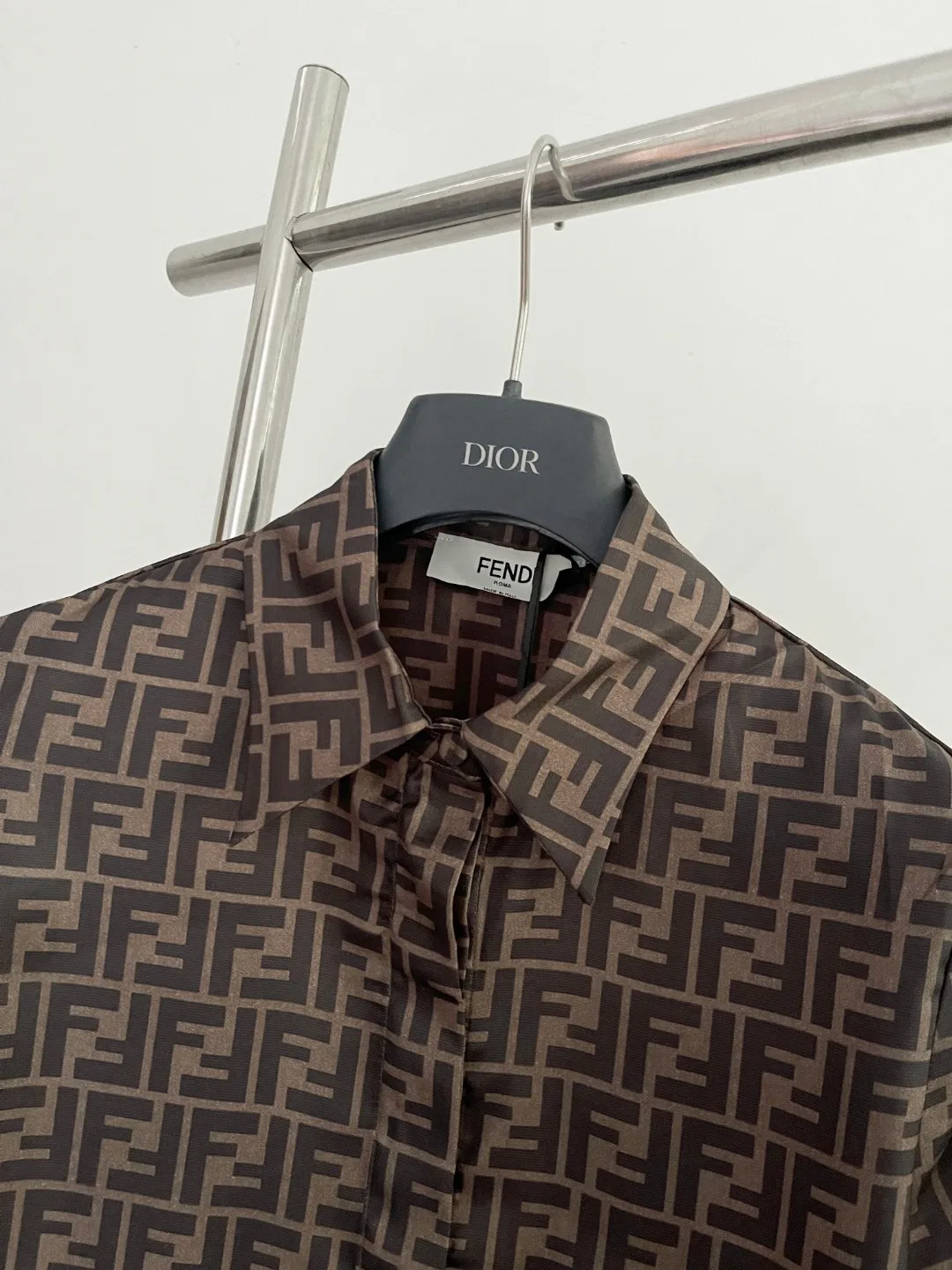 FEN 27FW EIUHZUK 008 셔츠 20