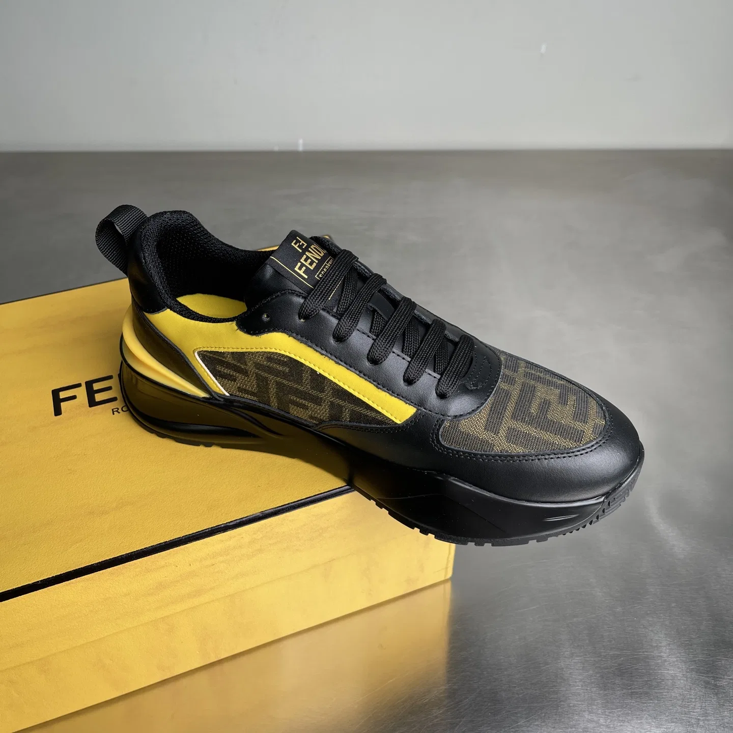 FEN 27FW KUZAANZ 002 스니커즈 10