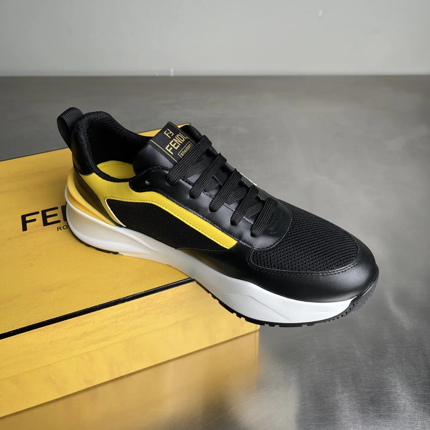 FEN 27FW KUZAANZ 004 스니커즈 10