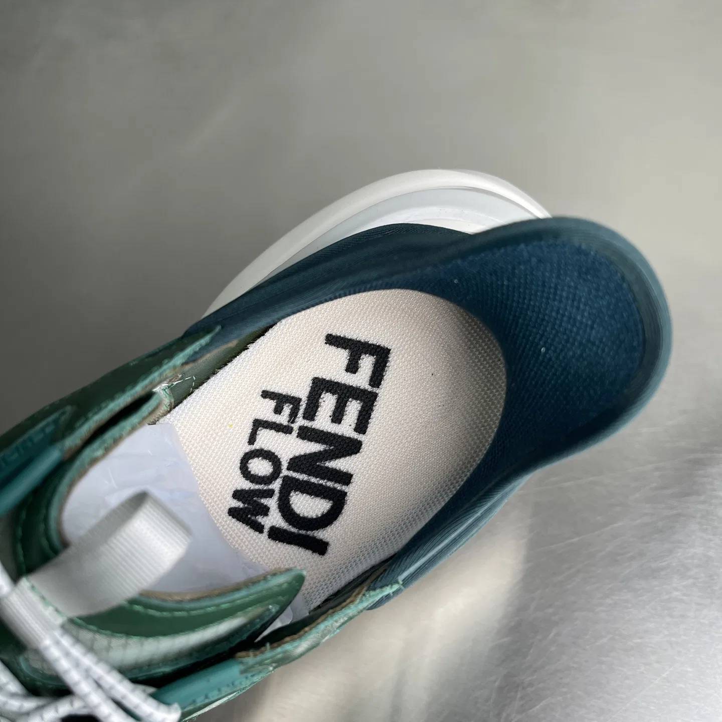 FEN 27FW KUZAANZ 005 스니커즈 7