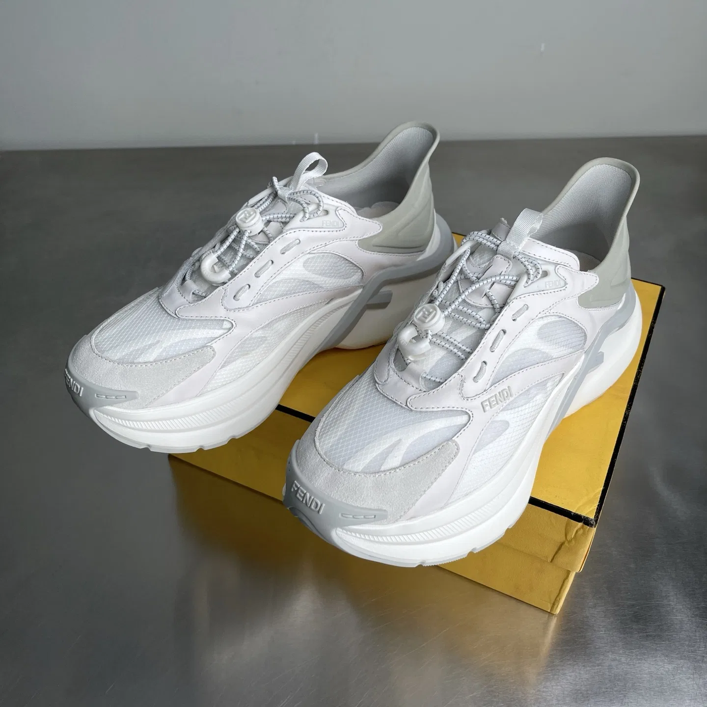 FEN 27FW KUZAANZ 005 스니커즈 17