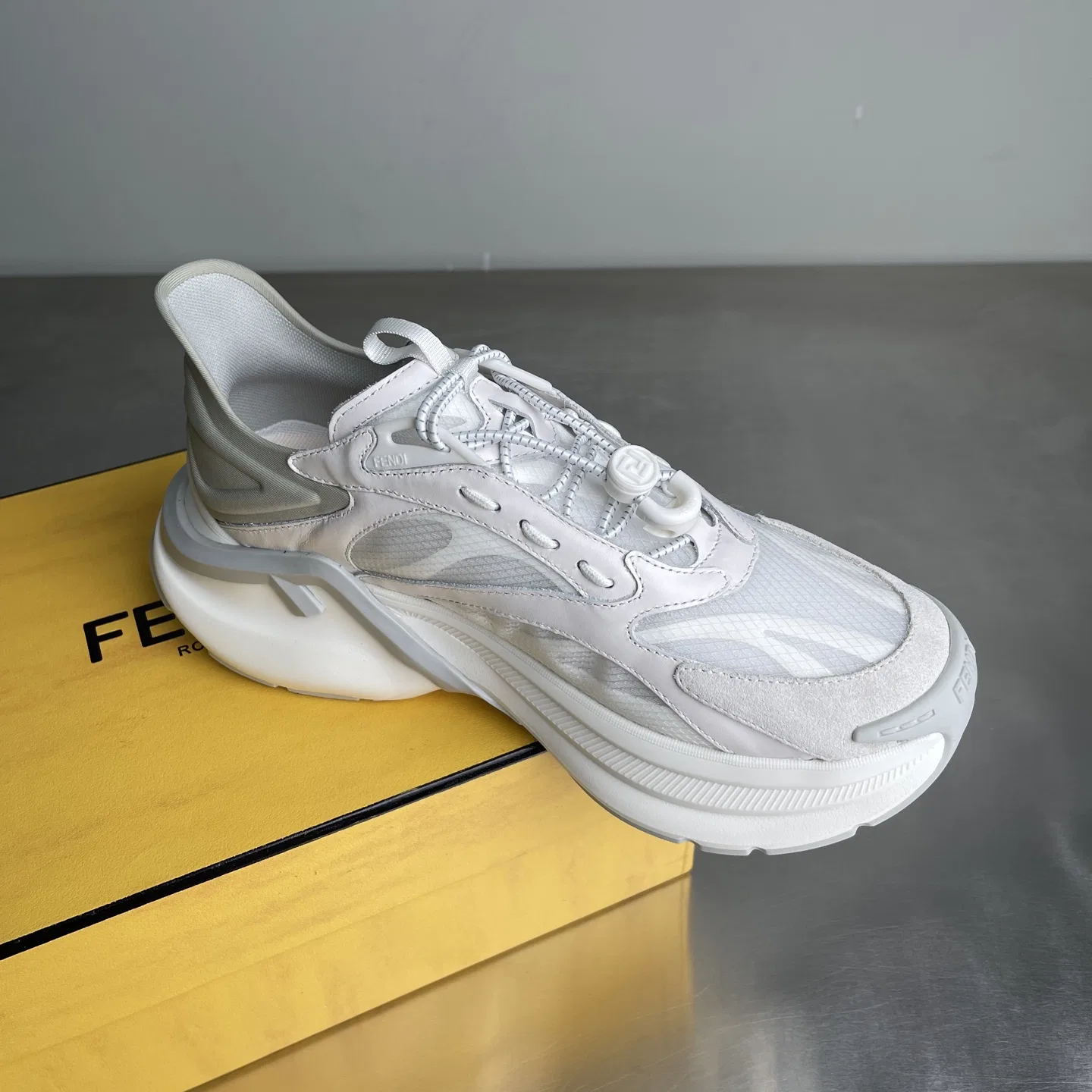 FEN 27FW KUZAANZ 005 스니커즈 18