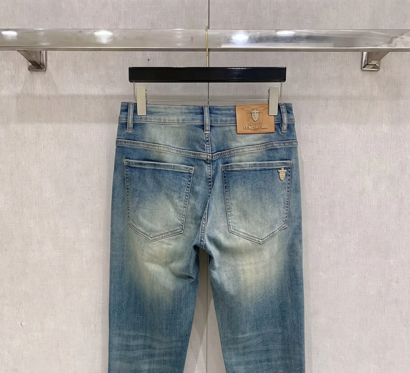 FEN 27FW QFHVEOW 027 데님팬츠 7