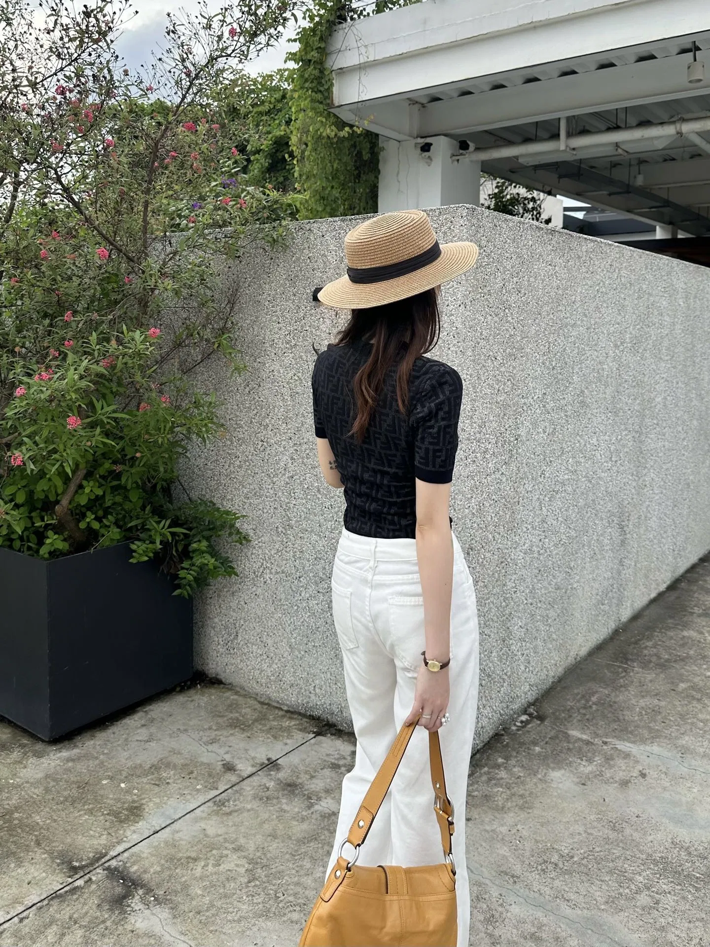 FEN 27FW SRAQKJB 005 반팔니트 8