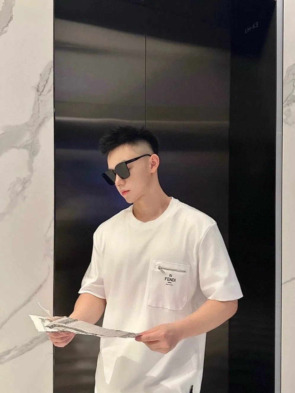 FEN 27FW YLCXOYB 001 반팔티셔츠 21