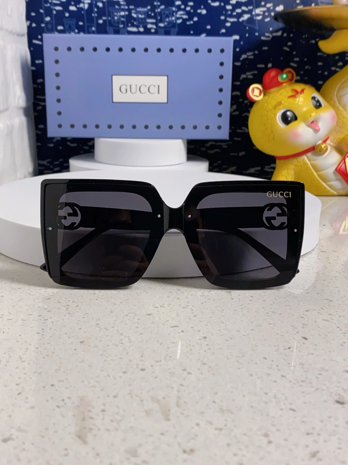 GU 27FW EBVXPVG 013 선글라스 44